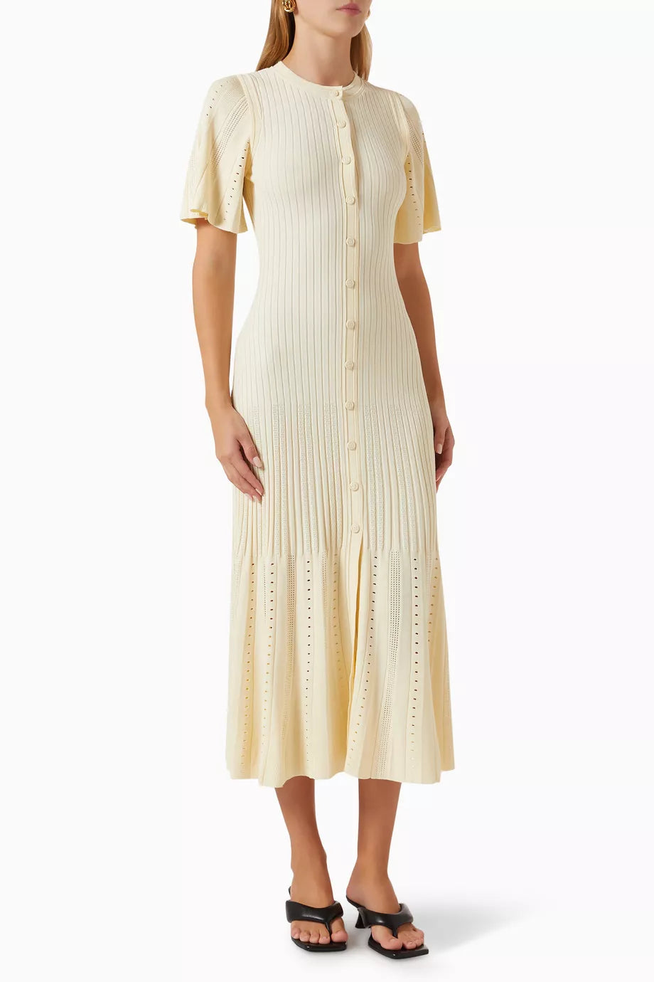 Nora – Robe longue texturée au style fluide et féminin