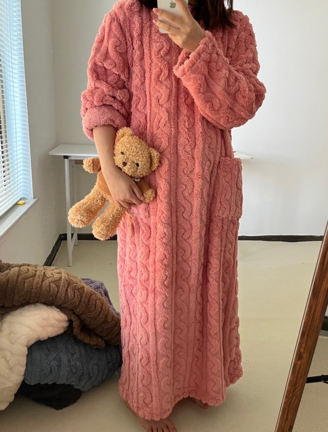 Mercedes - Pyjamas style robe