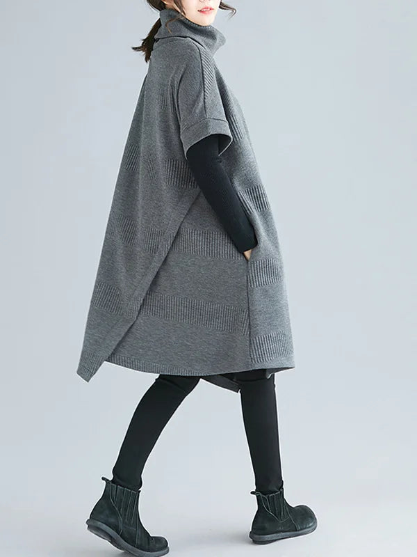 Bega – Robe fluide à col haut asymétrique