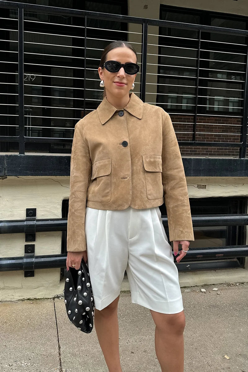 Antonella – Veste structurée avec poches discrètes
