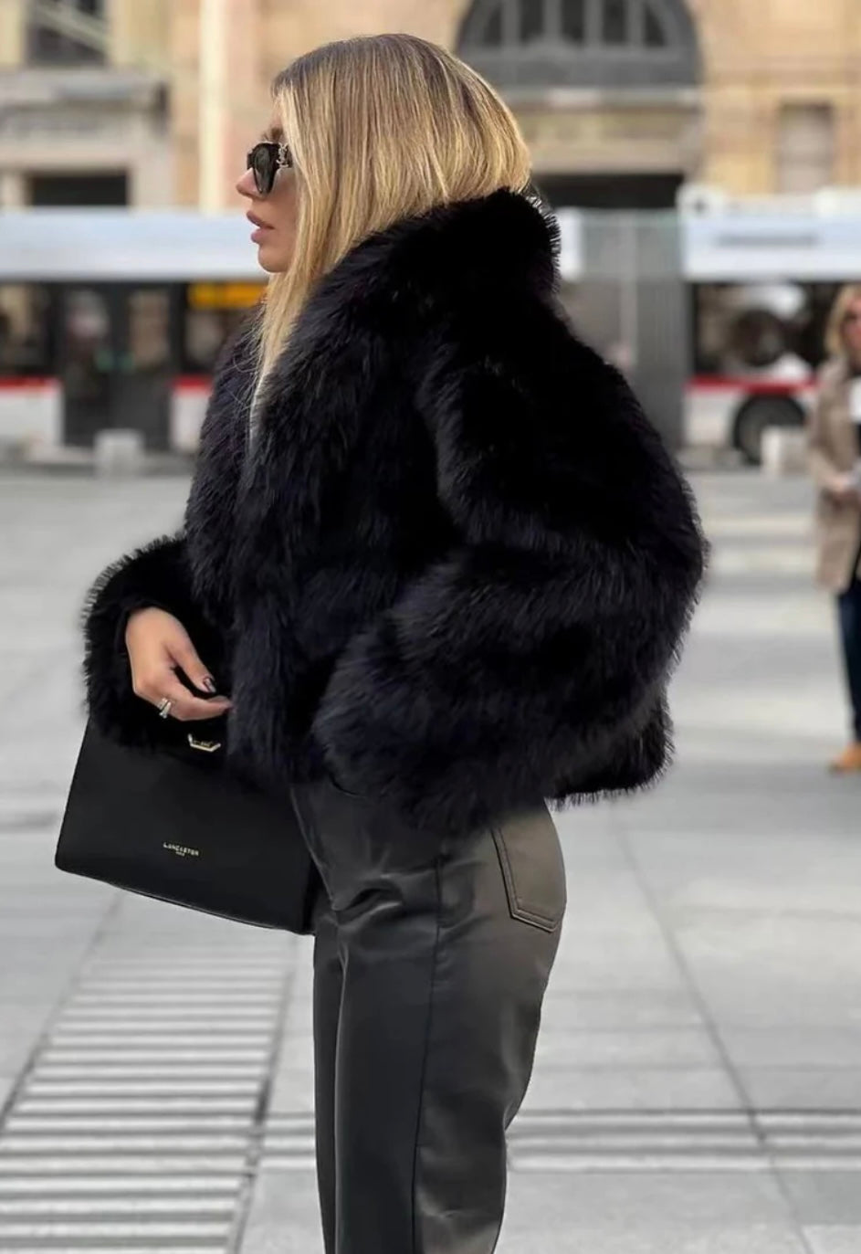 Sophie – Manteau au style pelucheux et élégant
