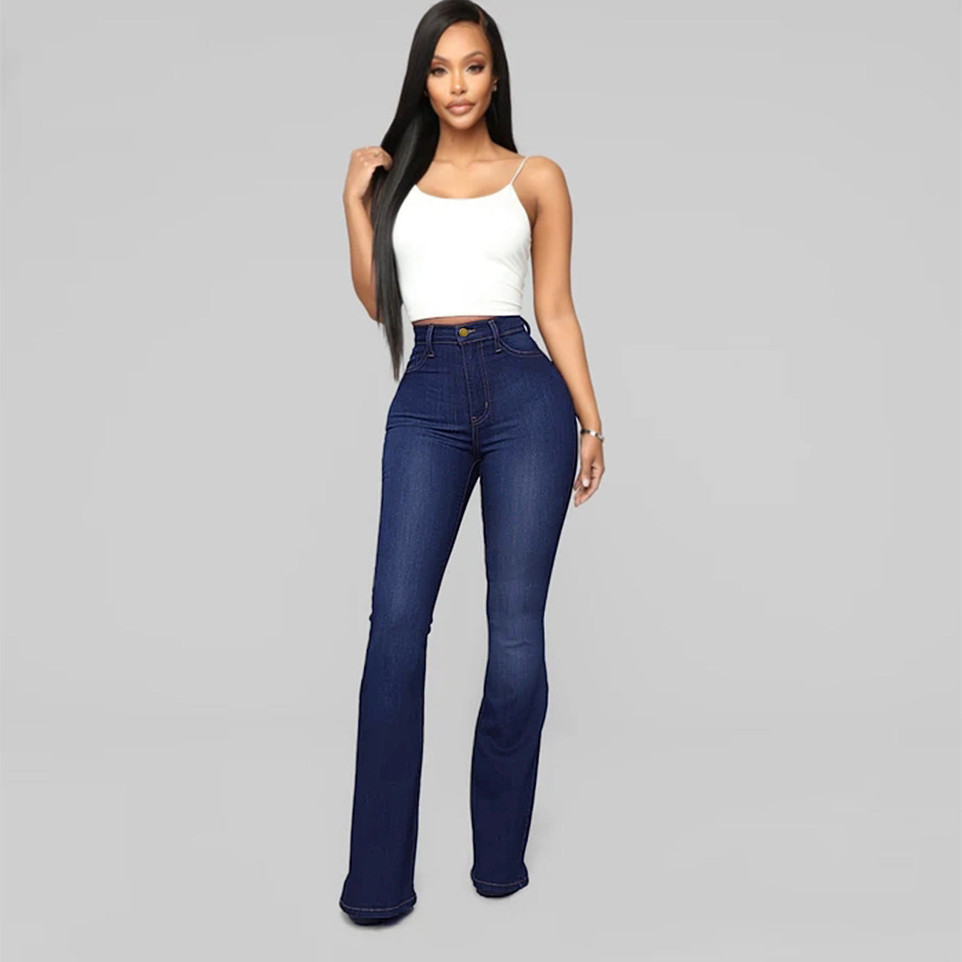 Jeans coupe galbée au style flatteur