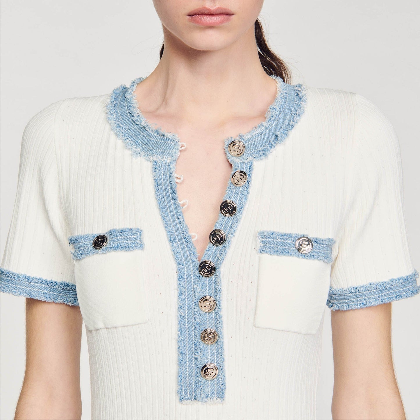 Nora – Robe longue texturée au style fluide et féminin