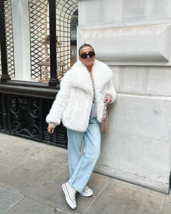 Sophie – Manteau au style pelucheux et élégant