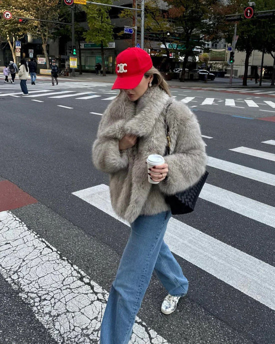 Sophie – Manteau au style pelucheux et élégant